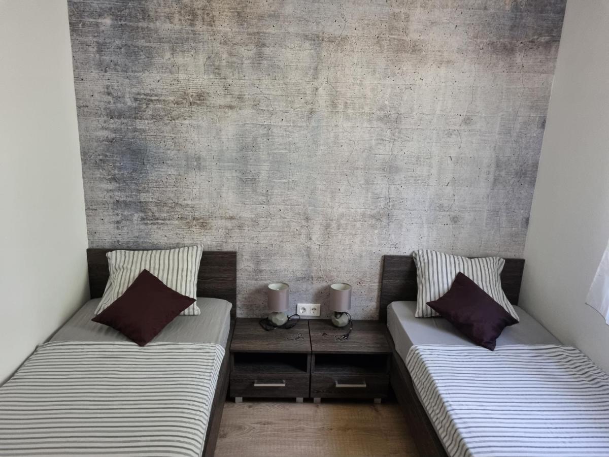 Apartments Miocic Zadar Eksteriør billede