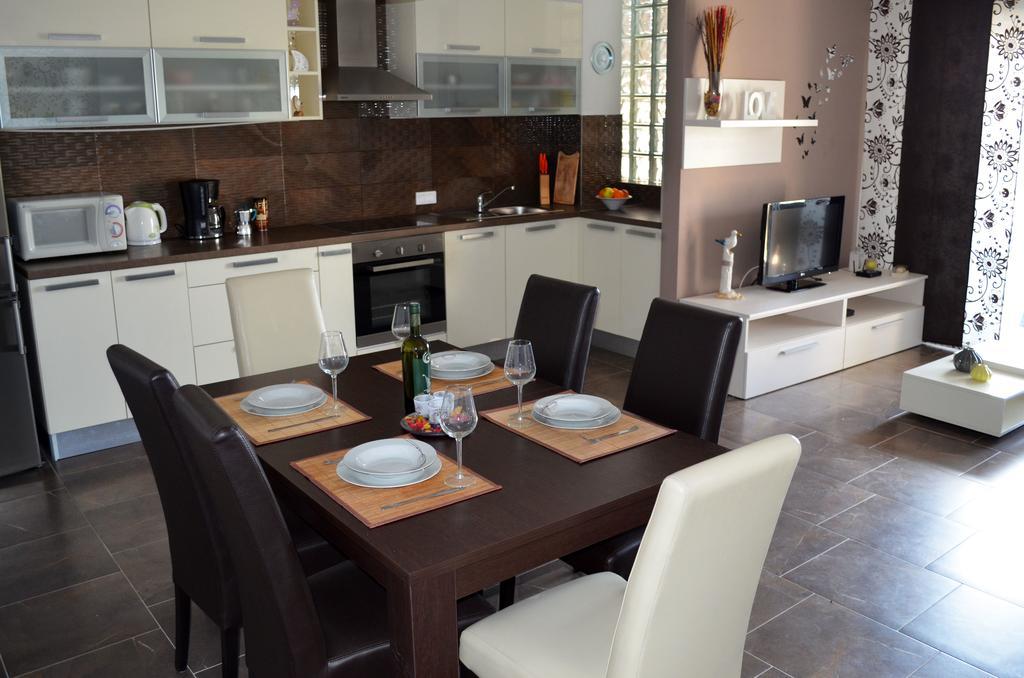 Apartments Miocic Zadar Eksteriør billede